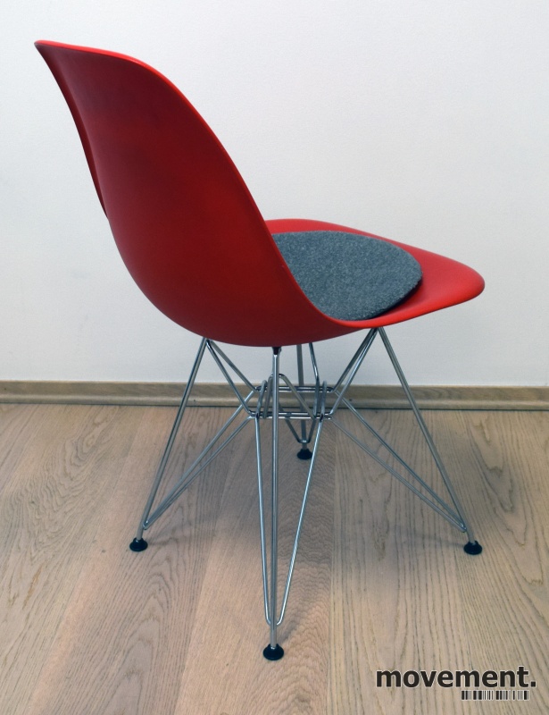 Vitra DSR besøksstol i rødt, Design:Charles & Ray Eames 12 stk Vitra DSR besøksstol i rødt, Design: Charles & Ray