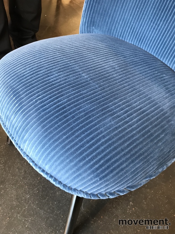 Solgt!Loungestol / lenestol i blått stoff - 5 / 5