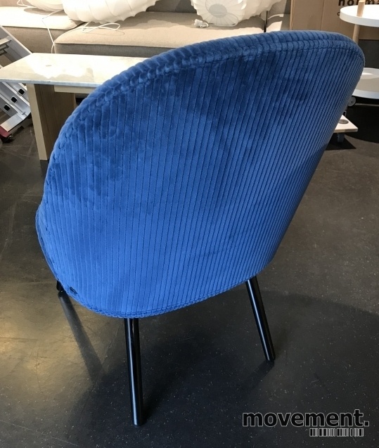 Solgt!Loungestol / lenestol i blått stoff - 2 / 5