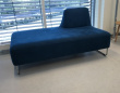 Solgt!UGO sofa i blått mikrofiberstoff - 3 / 4