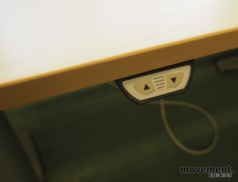 Solgt!Kinnarps elektrisk hevsenk - 3 / 3