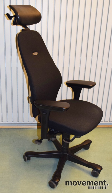 Solgt!Kontorstol: Kinnarps Plus 8 i sort - 1 / 2