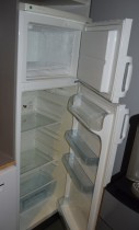 Kjøleskap / kombiskap fra Electrolux, modell ERD28304W, 55cm bredde, 159cm høyde, pent brukt