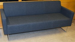 Loungesofa: VAD Pivot 3-seter sofa i mørkegrått melert ullstoff, 188cm bredde, pent brukt