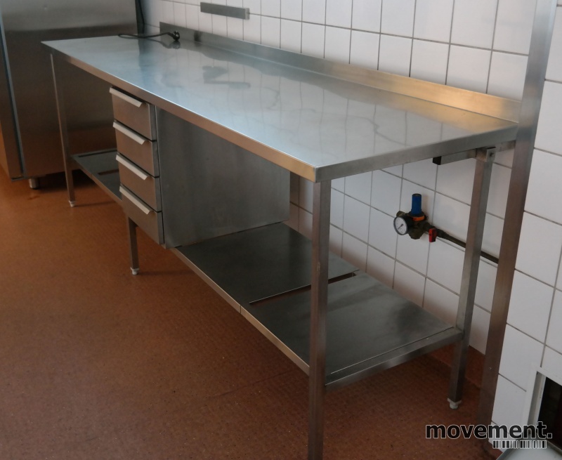 Solgt!Arbeidsbenk i rustfritt stål 240cm - 2 / 2
