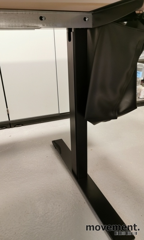 Solgt!Kompakt møtebord fra Dencon i lys - 2 / 5