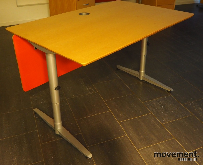 Solgt!Skrivebord i bjerk / grått fra - 1 / 2