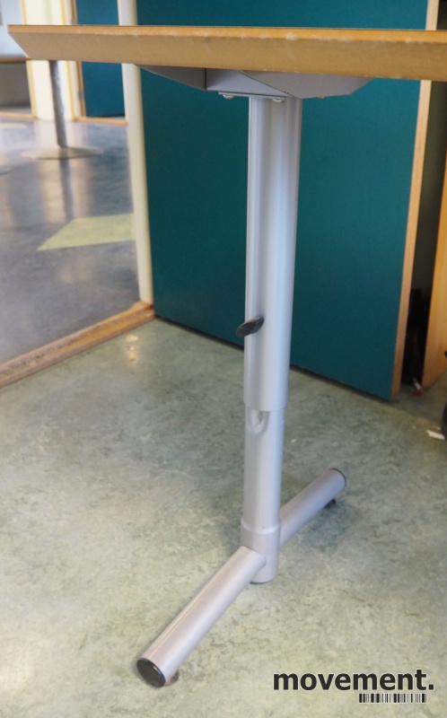 Solgt!Kompakt skrivebord i lys grå / grå - 2 / 2