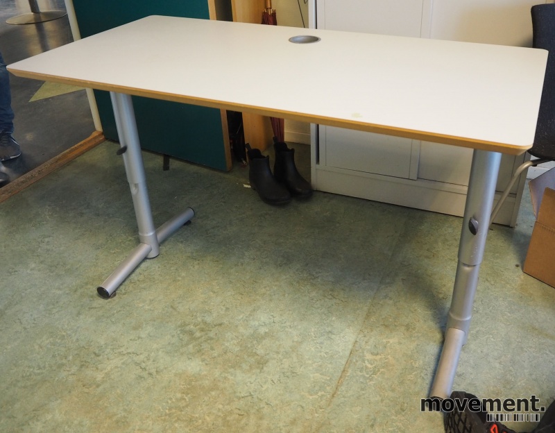 Solgt!Kompakt skrivebord i lys grå / grå - 1 / 2