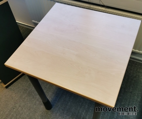 Solgt!Kinnarps avlastningsbord / sidebord - 2 / 3