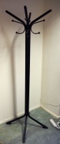 Stumtjener for kontor, 180cm høyde, solid utførelse i sortlakkert metall, pent brukt