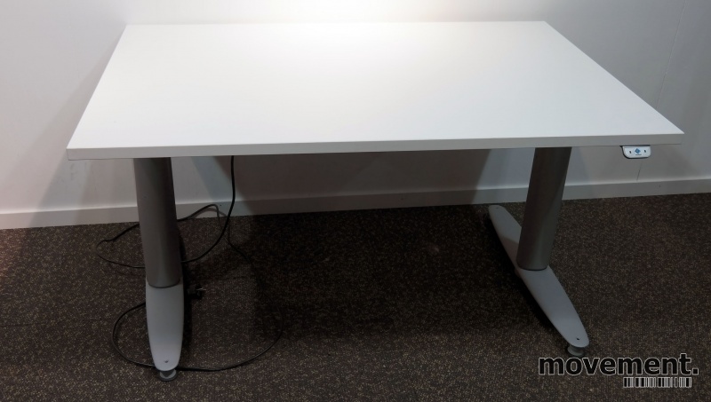 Solgt!Kinnarps T-serie elektrisk hevsenk - 2 / 2