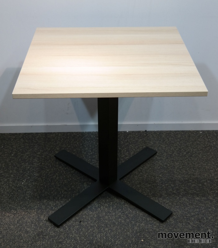 Solgt!Lite møtebord / kantinebord / - 2 / 4