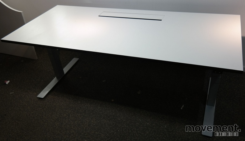 Solgt!Skrivebord i hvitt / grått med - 1 / 5
