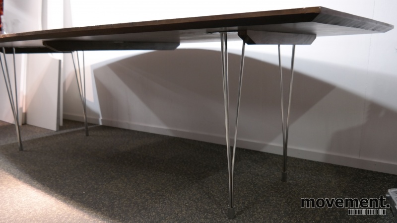 Solgt!Møtebord i mørk trefarge / krom, - 4 / 6