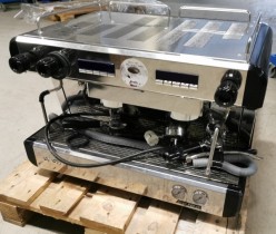 Espressomaskin fra Conti, modell CC100, 2gruppers, 1fas strøm 16A 230V, pent brukt