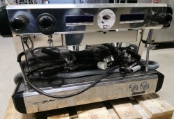 Espressomaskin fra Conti, modell CC100, 2gruppers, 1fas strøm 16A 230V, pent brukt