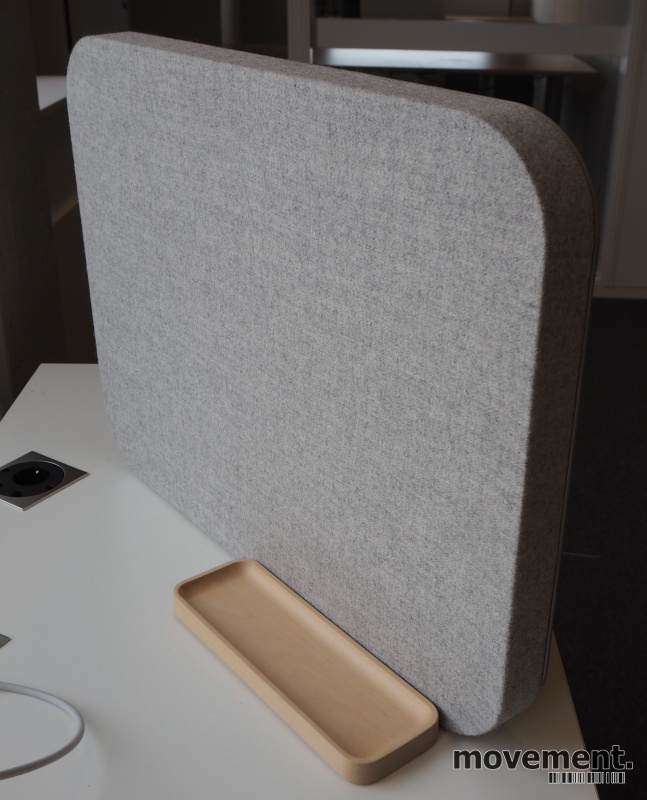 Solgt!Lintex Mood Fabric Table - 1 / 2