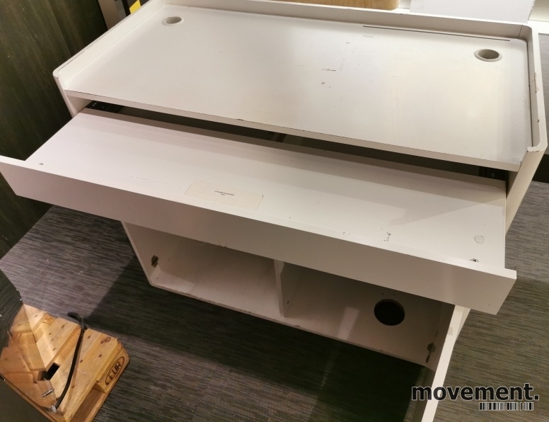 Solgt!Butikkinnredning, kassedisk / - 3 / 6