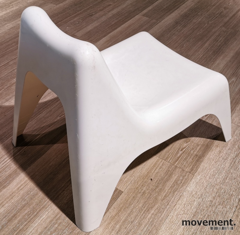 Solgt!Loungestol for barn i hvit plast - 3 / 4