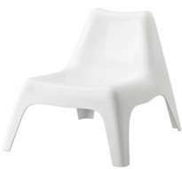 Loungestol i sort skinn, modell Arildfra Ikea, 1seter, 94cm Loungestol i sort skinn, modell Arildfra Ikea, 1seter, 94cm