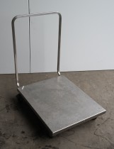 Tralle med bøylehåndtak i rustfritt stål, 60x80cm, høyde håndtak 89cm, pent brukt