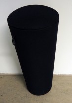 Wilkhahn Stand up stol / krakk i sort stoff, Ø=30cm, høyde 67cm, pent brukt