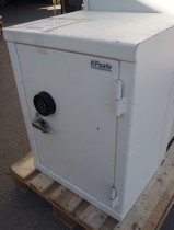 KP Safe verdiskap med kodelås, bredde 55cm, høyde 73cm, pent brukt