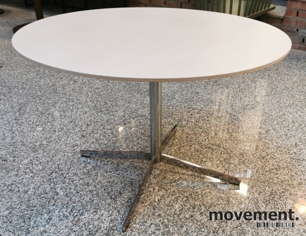 Solgt!Lavt loungebord i hvitlasert ask / - 3 / 4