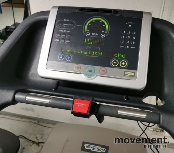 Solgt!TechnoGym profesjonell tredemølle - 4 / 6