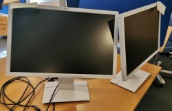 Flatskjerm til PC: Fujitsu B24W-6, 24toms LED, 1920x1200, hvit, VGADVI/DP/USB/Audio, pent brukt