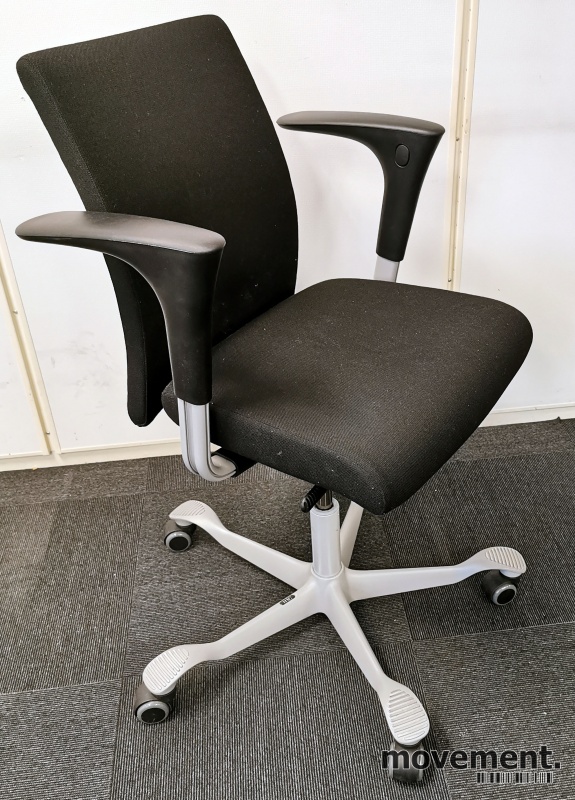 Solgt!Kontorstol: Håg H04 4400 i sort - 1 / 4