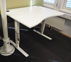 Skrivebord med elektrisk hevsenk i hvitt fra EFG, 120x90cm, pent brukt