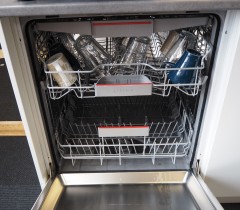 Bosch Series 4 SMU46KW01S/02 oppvaskmaskin i hvitt, pent brukt