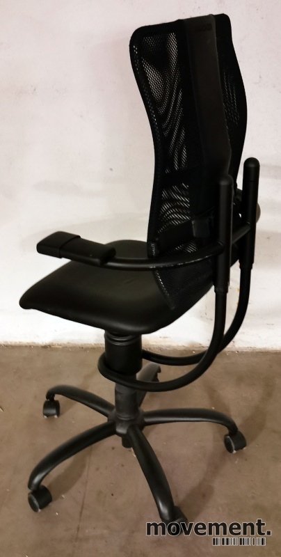 Ergonomisk, ryggvennlig kontorstol fraSpinalis, modell Ergonomisk, ryggvennlig kontorstol fraSpinalis, modell