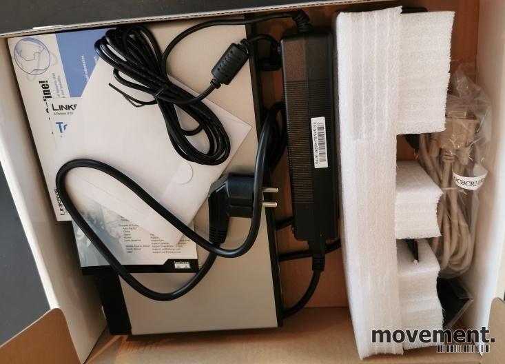 Solgt!Linksys SRW2008P-EU Gigabit PoE - 2 / 4
