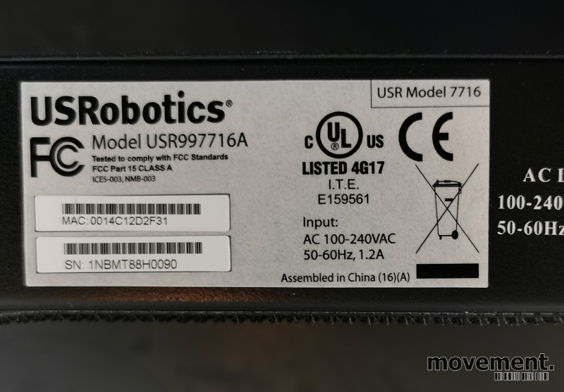 Solgt!Rackswitch: USRobotics 16port - 4 / 4