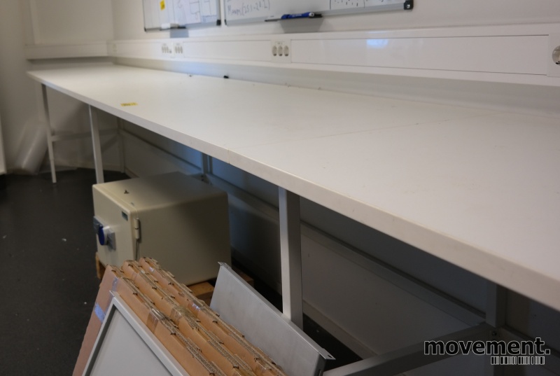 Solgt!Solid arbeidsbord / arbeidsbenk, - 2 / 4