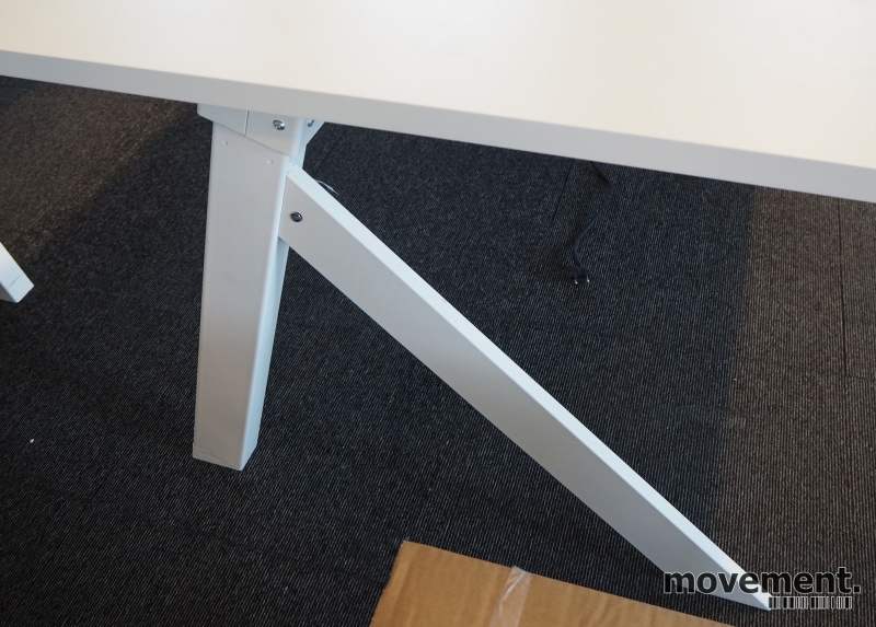 Solgt!Skrivebord med elektrisk hevsenk i - 7 / 7