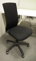 HÅG Futu kontorstol i sort stoff / sort mesh, pent brukt