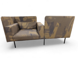 Tosidig loungesofa i camo-mønster fra Offecct, modell Varilounge High, bredde 210cm, pent brukt.