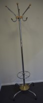 Eldre Høvik Verk retrovintage bordlampei messing, Ø=40cm på Eldre Høvik Verk retrovintage bordlampei messing, Ø=40cm på