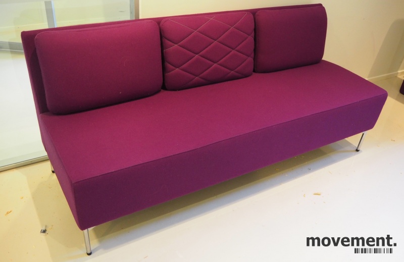 Solgt!3-seter sofa i lilla ullstoff fra - 2 / 3