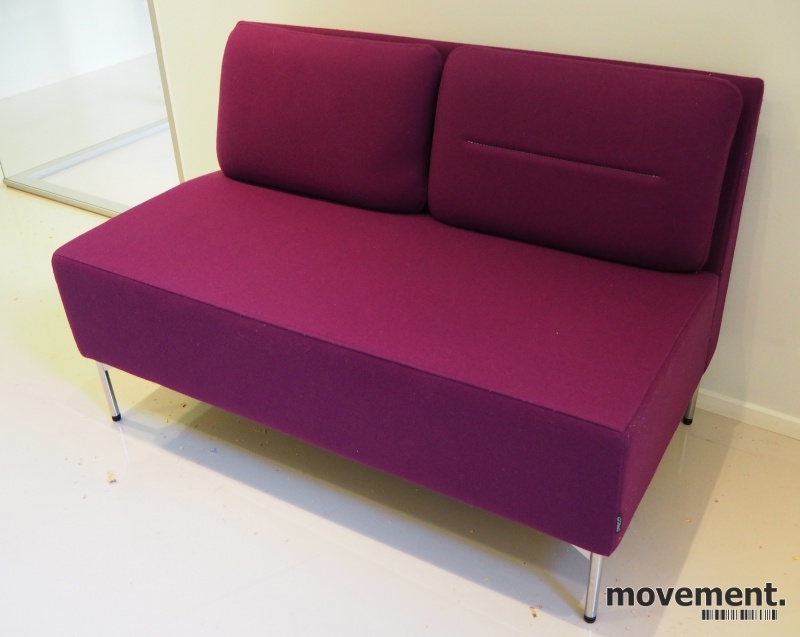 Solgt!2-seter sofa i lilla ullstoff fra - 1 / 3