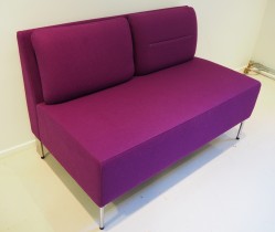 2-seter sofa i lilla ullstoff fra Offecct, modell Playback, 120cm bredde, pent brukt