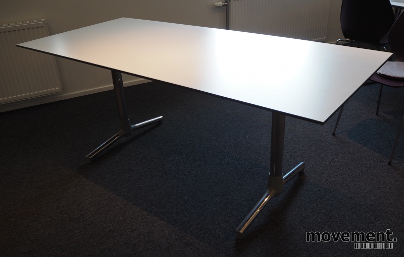 Solgt!NEXT kompakt møtebord / kantinebord - 2 / 3