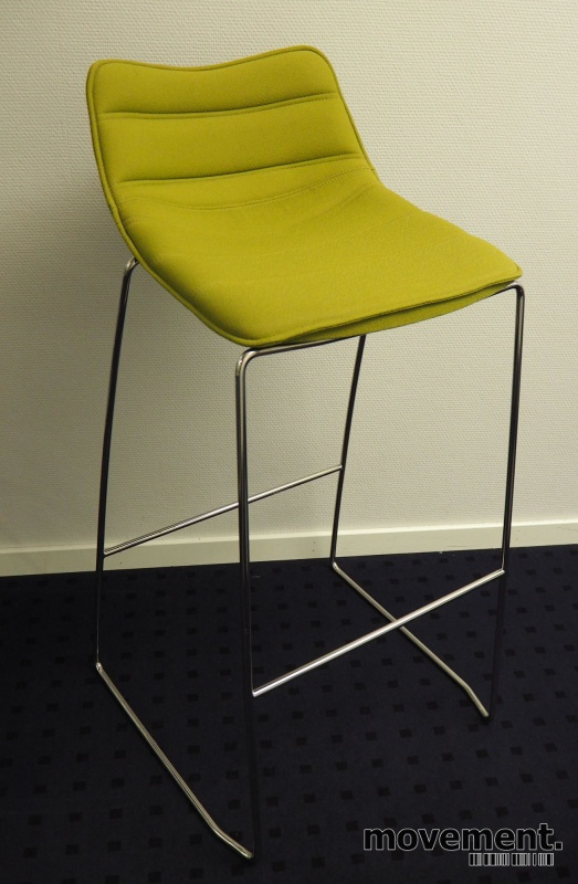 Barkrakk / barstol i grønt stoff /