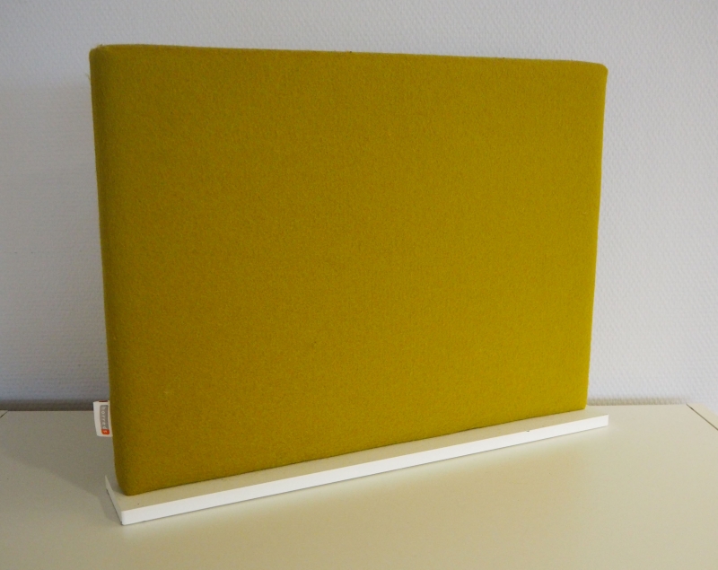 Bordstående skillevegg i