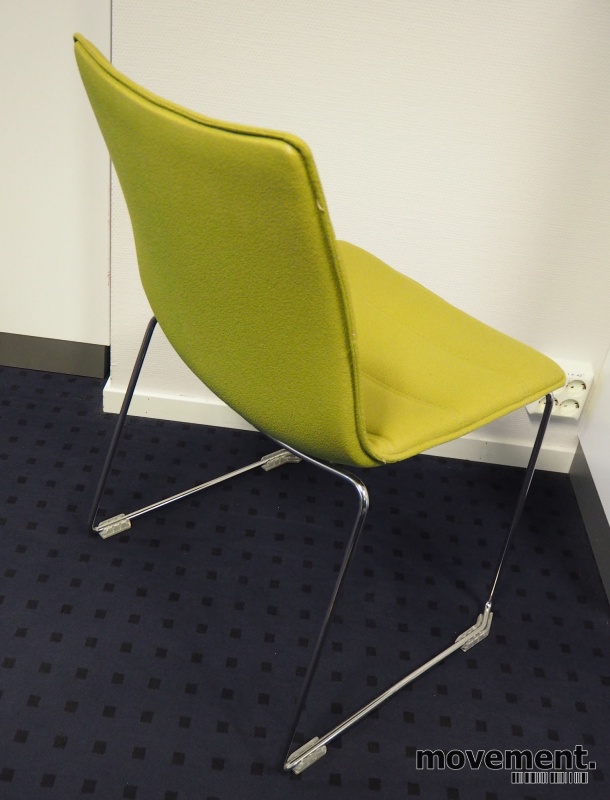 Solgt!Konferansestol i grønt stoff / krom - 2 / 2