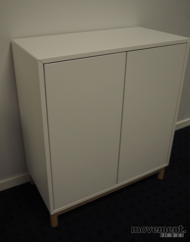 Solgt!IKEA Eket skap med dører i hvitt, - 2 / 3